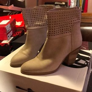 Nine west booties
